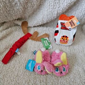 Bark Box Lot of Toys Yappy Meal, Grinch Max's Horn, and Bunny Slippers NWT‎